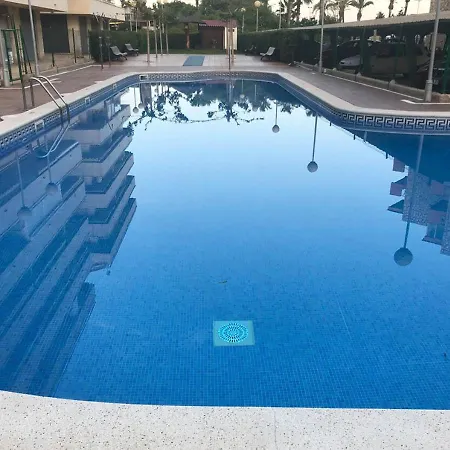 Paradis Park, Piscina Y Playa La Pineda